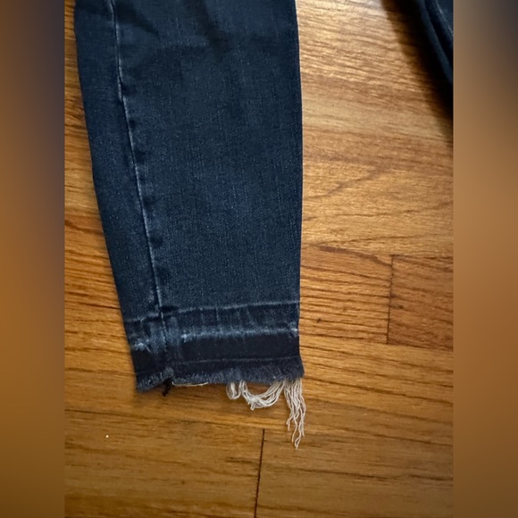 SPANX Jeggings - Dark wash distressed - size small - Picture 6 of 7
